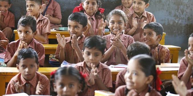 Bihar teacher teaching nine times table