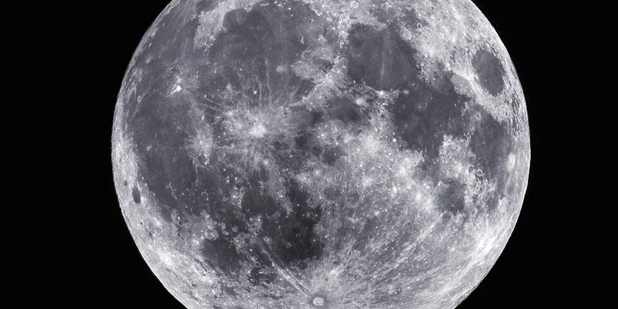 Image depicting moon as studies indicate that the moon protected earth in early years