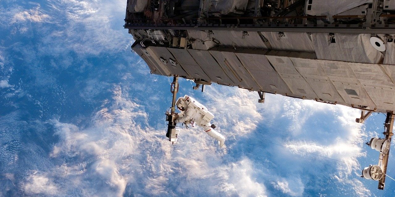 Image depicting ISS where water and oxygen at ISS are recycled