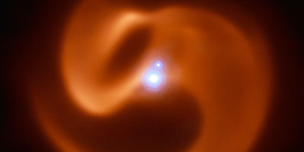 Image depicting rare star system Apep