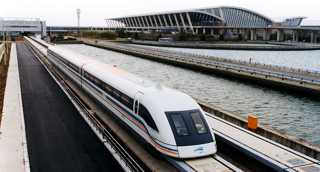 image depicting China's new 'floating' train can travel at speeds of more than 600 km/h, China's new bullet train can operate in extremely cold climates