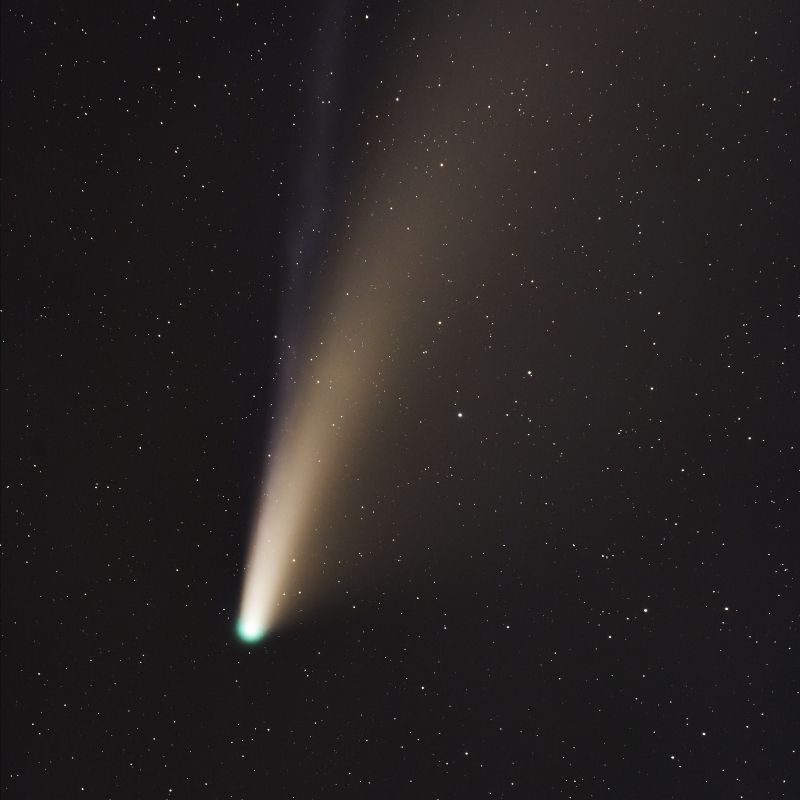 Image depicting comet, as in, ESA's Solar Orbiter flies through exploded Comet Atlas
