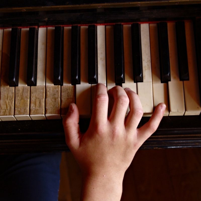 Image depicting 4-year-old pianist wins global music competition