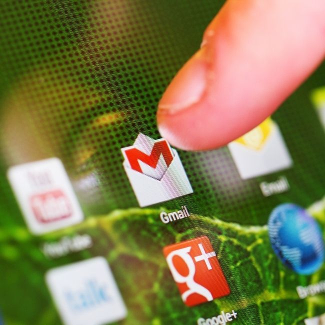 Image depicting Gmail app crossed 10 billion downloads!