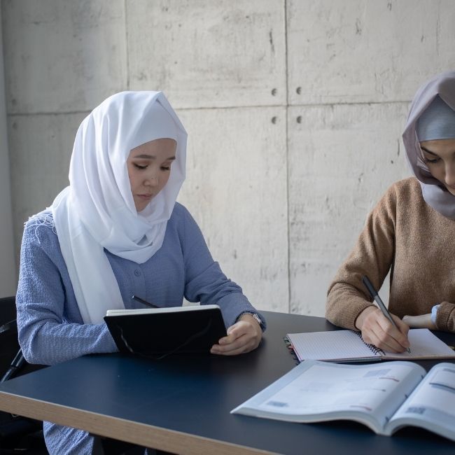 Image depicting Kabul - An underground book club kindles hope!