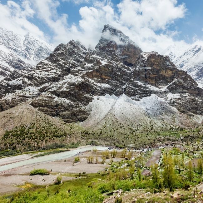 Image depicting Lahaul valley experiencing unusually high temperatures!