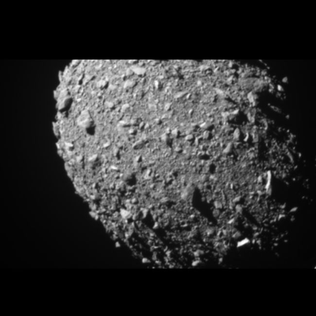 Image depicting Dart spacecraft successfully crashes with asteroid Dimorphos!