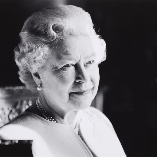 Image depicting Longest-reigning British monarch, Queen Elizabeth II, passes away at 96!