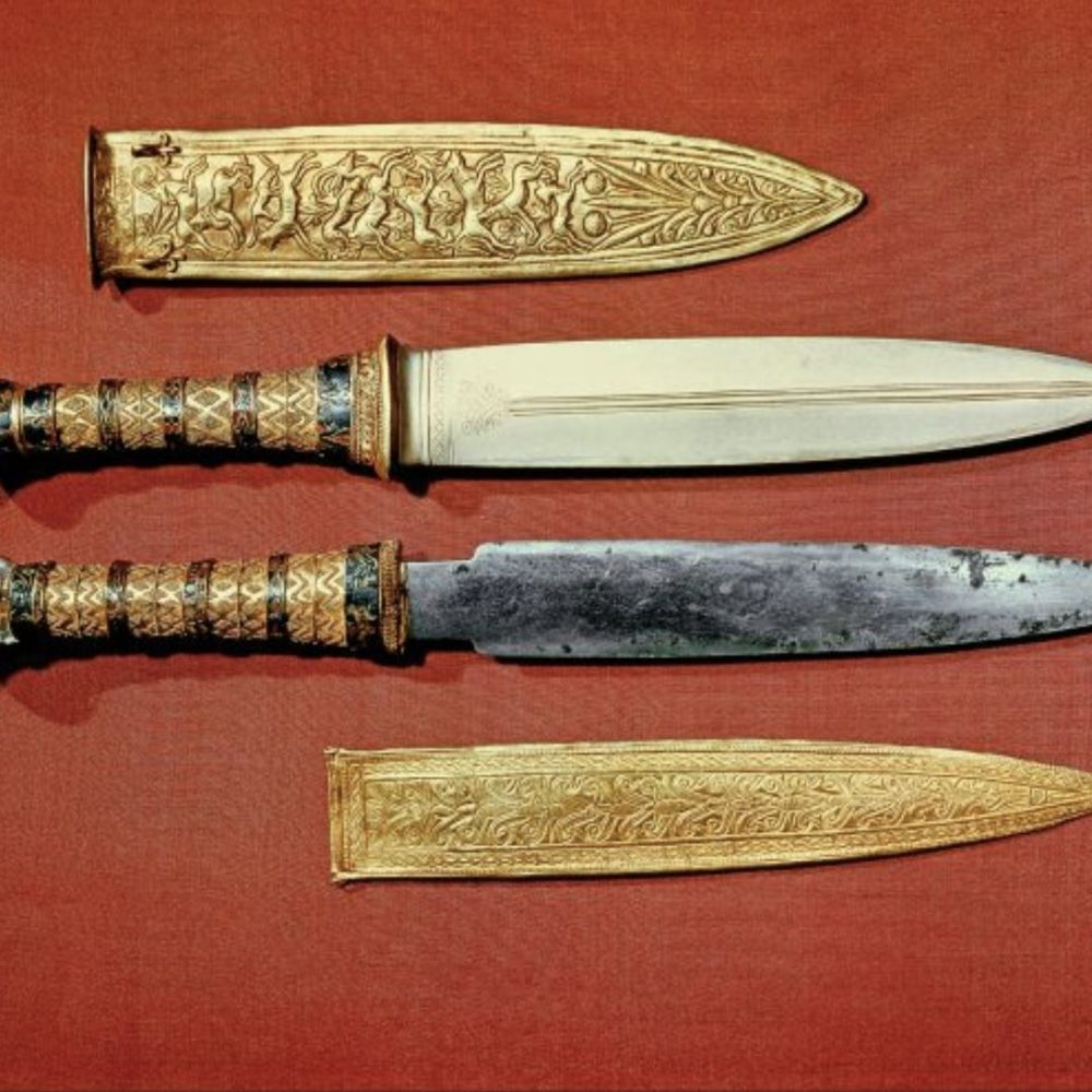 Image depicting Iron Daggers