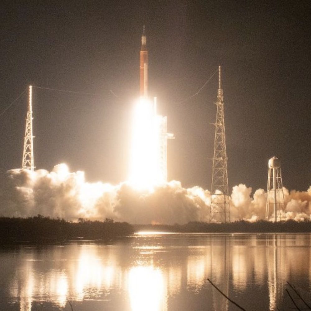 Image depicting NASA's Artemis 1 launch succeeds!