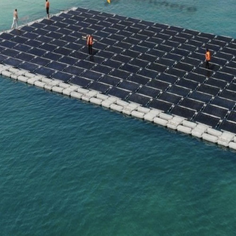 Image depicting Could solar farms float on the ocean?
