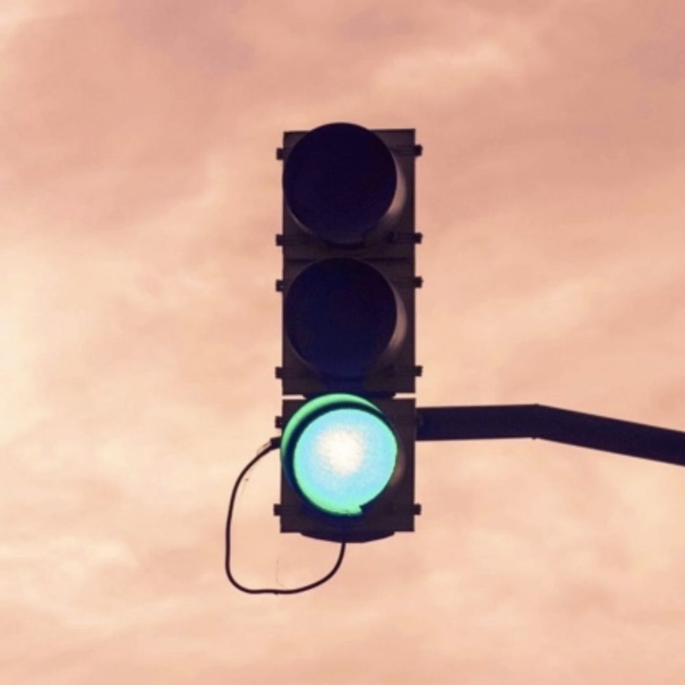 Image depicting Traffic lights with four colours!